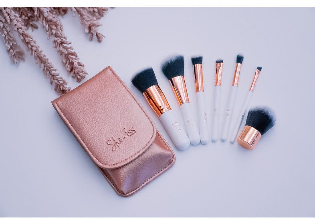 She-iss Travel Brush Set