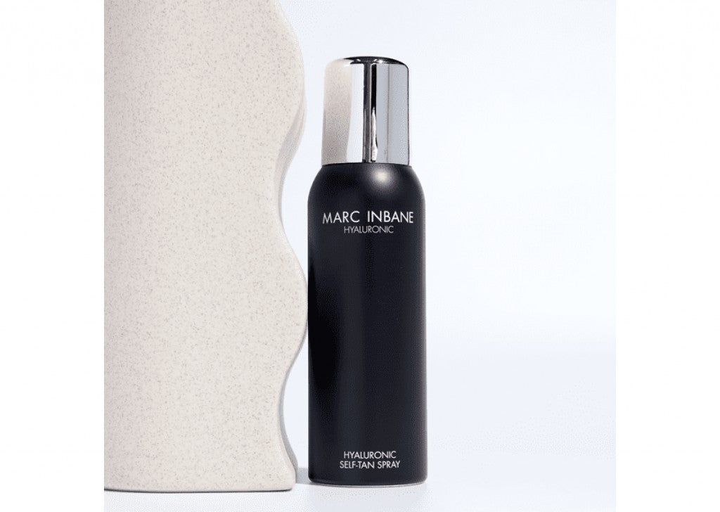 Hyaluroinic self-tan spray